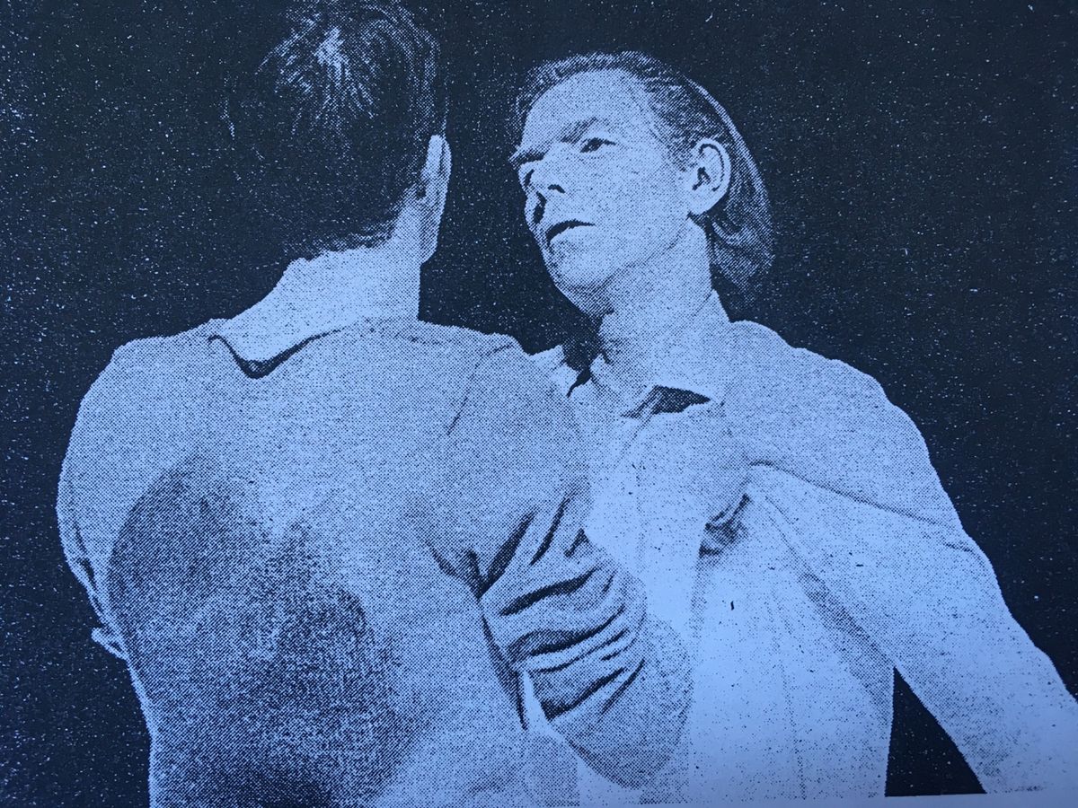portrait bleu de deux hommes